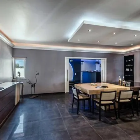 Stunnig 5 Bedroom Private Pool With Cinema Villa Quarteira