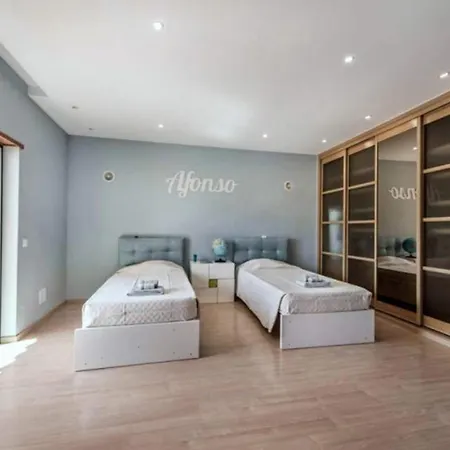 Villa Stunnig 5 Bedroom Private Pool With Cinema