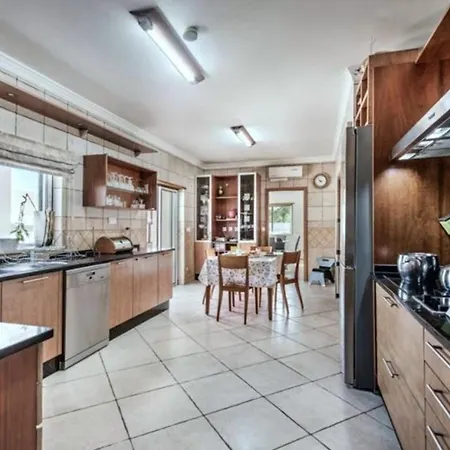 Stunnig 5 Bedroom Private Pool With Cinema Villa